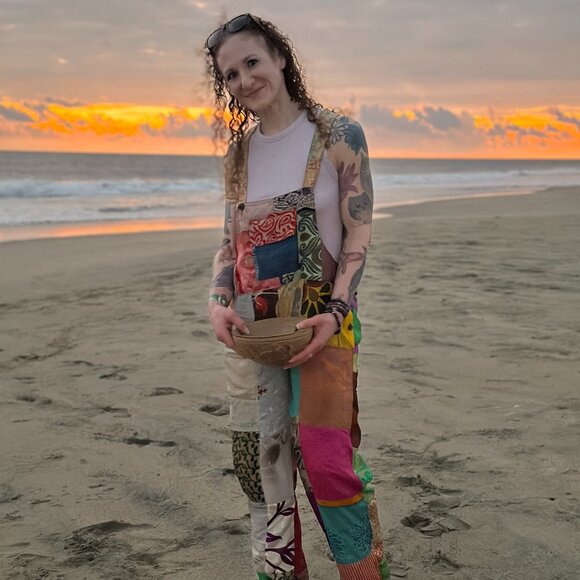 Meet your Posher, Elizabeth - Picture 1 of 1